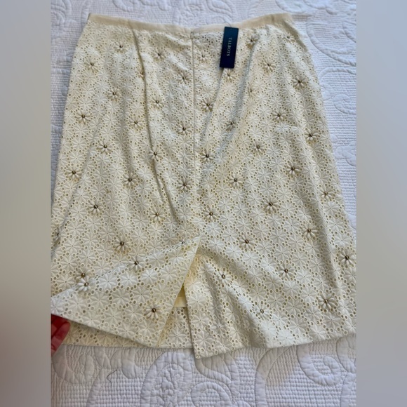 Talbots Cream Gold Lace Skirt With Flowers Size 10‎ NWT - Picture 12 of 12